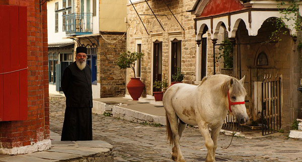 perierga.gr - Φωτογραφικό αφιέρωμα στα χωριά του Αγίου Όρους από την Daily Mail!