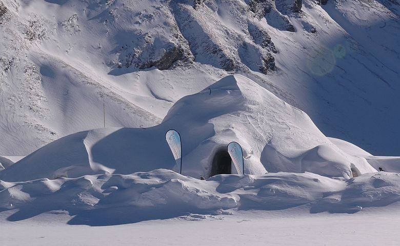 It takes approximately two weeks to build an igloo. 