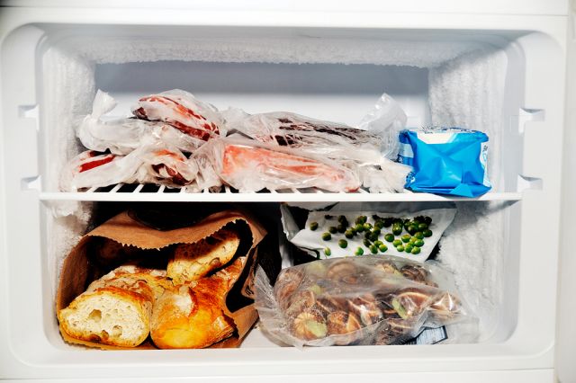 /wp-content/uploads/2016/04/bigstock-Freezer-Compartment-Of-A-Refri-76460693.jpg