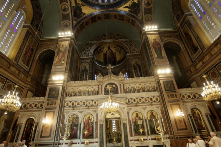 Δείτε το εσωτερικό της Μητρόπολης Αθηνών μετά από οκτώ χρόνια εργασιών