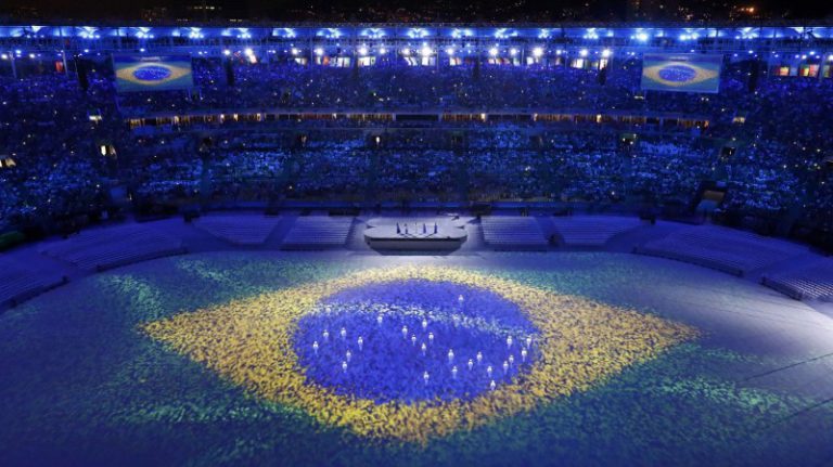 2016 Rio Olympics - Closing ceremony - Maracana - Rio de Janeiro, Brazil - 21/08/2016. The Brazilian flag is seen projected during the closing ceremony. REUTERS/Fabrizio Bensch FOR EDITORIAL USE ONLY. NOT FOR SALE FOR MARKETING OR ADVERTISING CAMPAIGNS.