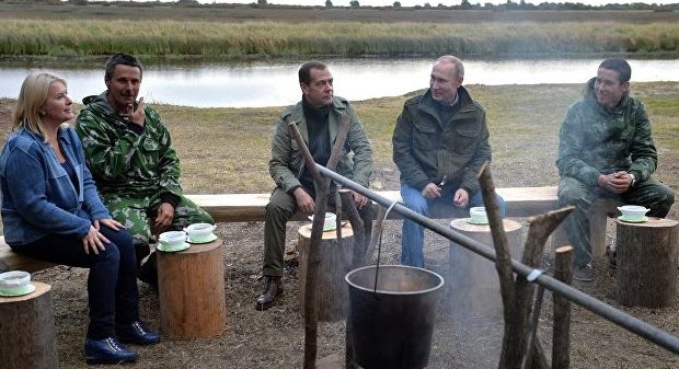 poutin-mentventef-efagan-soupa-mazi-tous-psarades-stin-perioxi-novgkoront-620x337
