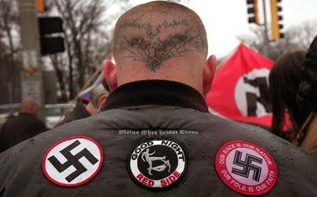 neo-nazi-back_1387347i_2013_1_24_22_38_16_b2