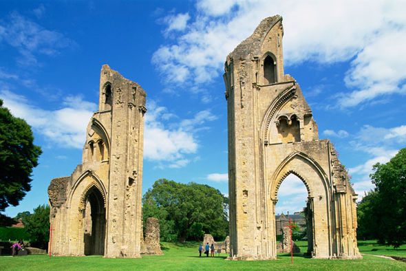 tomb-of-jesus-christ-glastonbury-abbey-720493