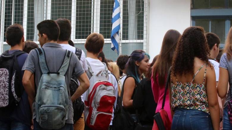 τρανσέξουαλ έφηβος σεξ εκβιάζονται σε λεσβιακό σεξ βίντεο