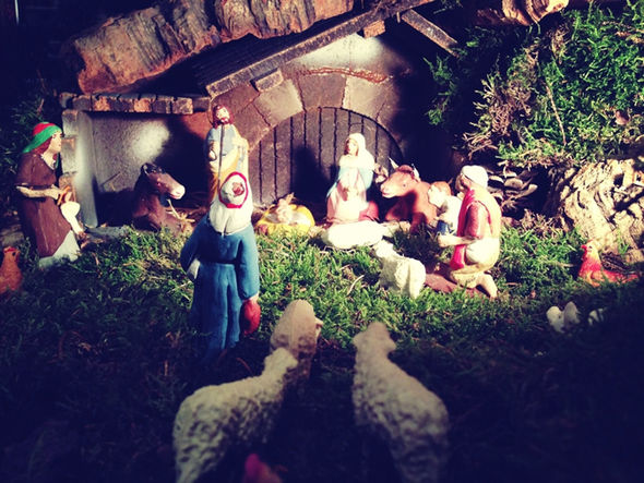 nativity-fire-775749