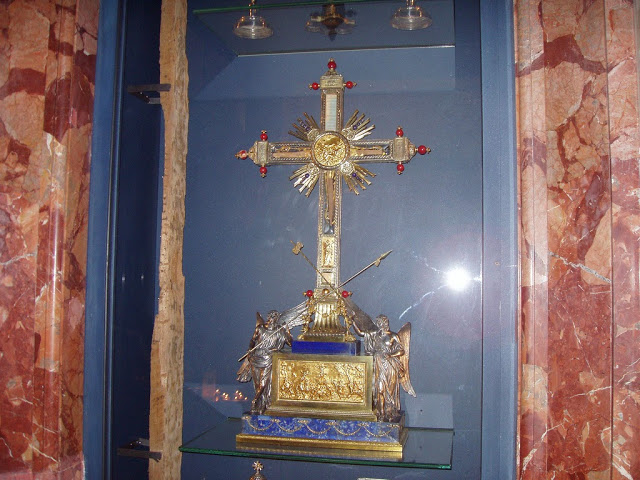 Ο σταυρός του καλού ληστή http://leipsanothiki.blogspot.be/