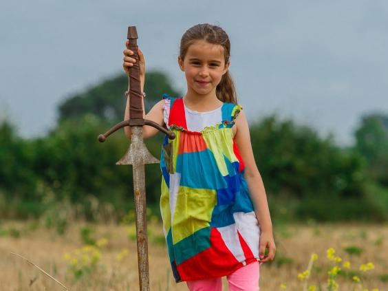 Κοριτσάκι ανακάλυψε το Εξκάλιμπερ του βασιλιά Αρθούρου;  