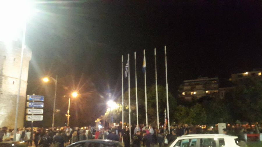 Η ώρα του Διαβόλου: Βουλευτές της Χρυσής Αυγής υπέβαλαν μηνυτήρια αναφορά κατά των συντελεστών της παράστασης Η ώρα του Διαβόλου: Βουλευτές της Χρυσής Αυγής υπέβαλαν μηνυτήρια αναφορά κατά των συντελεστών της παράστασης
