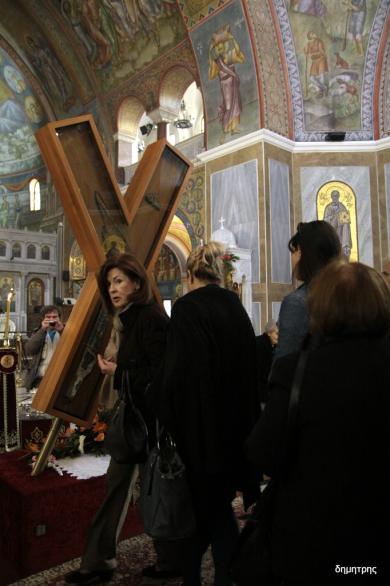 Πάτρα: Χιλιάδες πιστοί από το πρωί στον Άγιο Ανδρέα