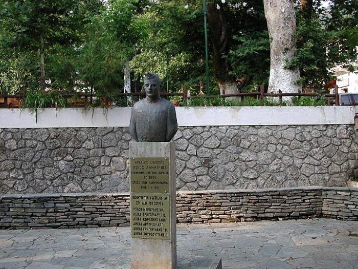 Ο Λοχίας Δημήτρης Ίτσιος που έφερε το τέλος της γερμανική επέλασης μόλις με πέντε άντρες  