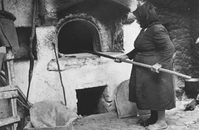 Δεν χρονολογείται μέχρι 30