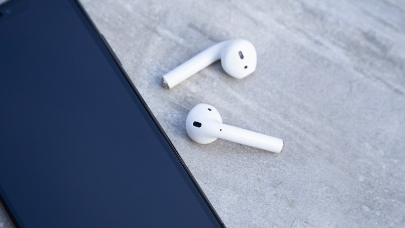 Τα ασύρματα ακουστικά της Apple με τεχνολογία ακύρωσης θορύβου είναι