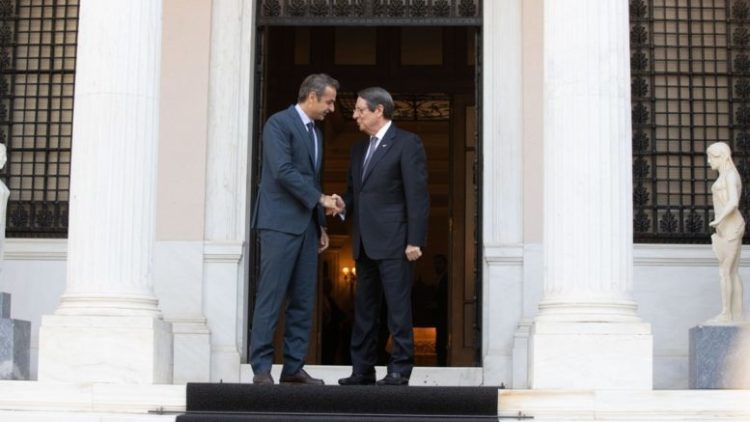 https://www.pentapostagma.gr/wp-content/uploads/2019/11/MAXIMOU-ANASTASIADES-MITSOTAKIS-MHTSOTAKHS01-777x437-750x422.jpg https://www.pentapostagma.gr/wp-content/uploads/2019/11/MAXIMOU-ANASTASIADES-MITSOTAKIS-MHTSOTAKHS01-777x437-750x422.jpg